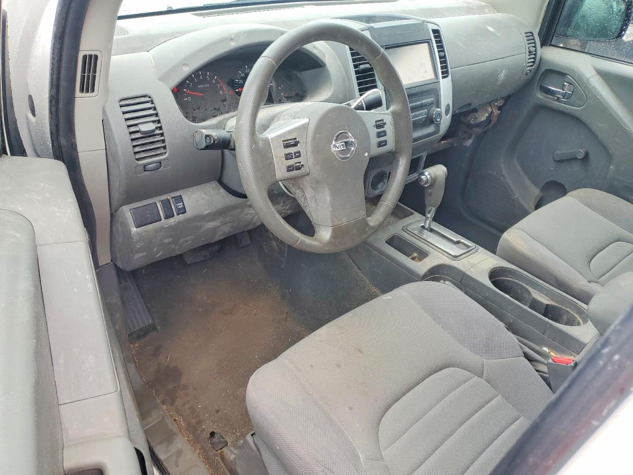 2019 NISSAN FRONTIER S photo 8