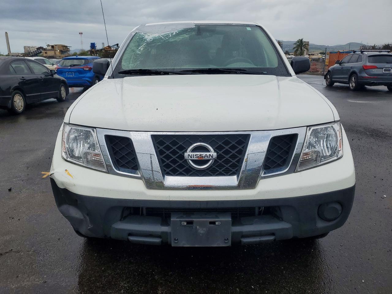 2019 NISSAN FRONTIER S photo 5