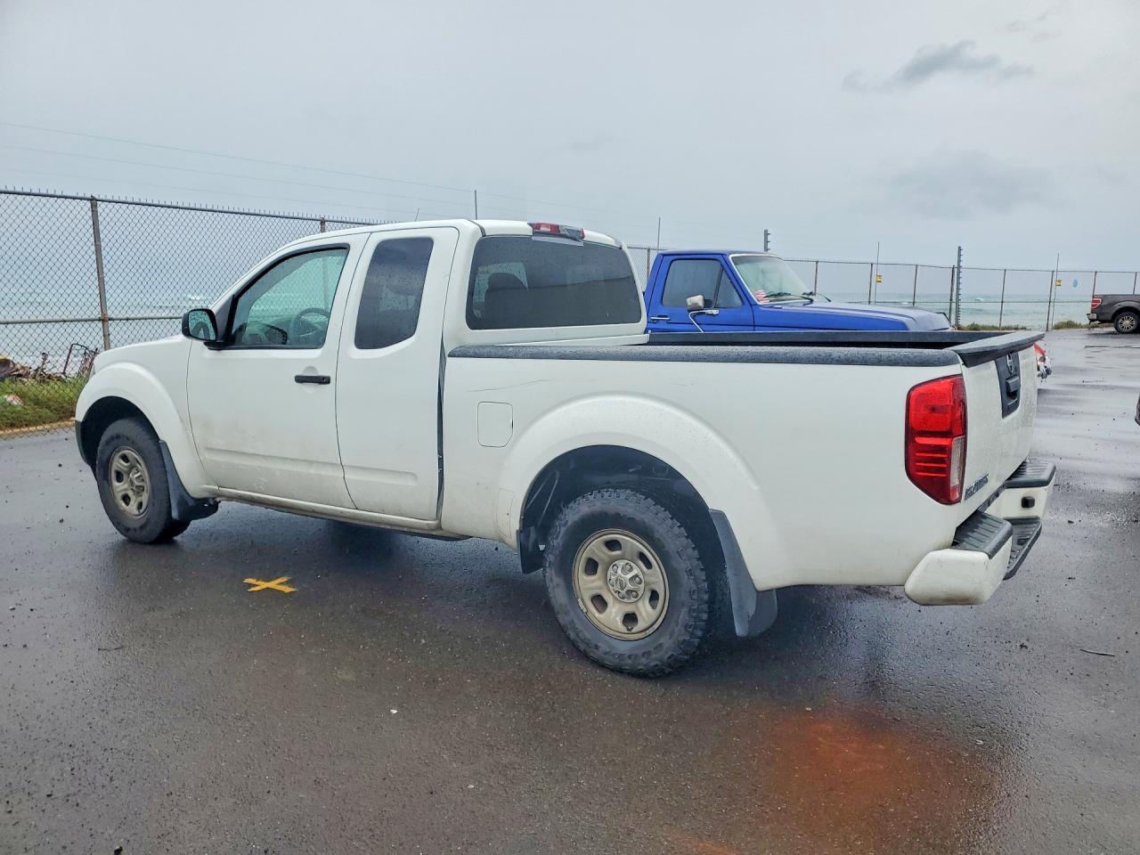 2019 NISSAN FRONTIER S photo 2