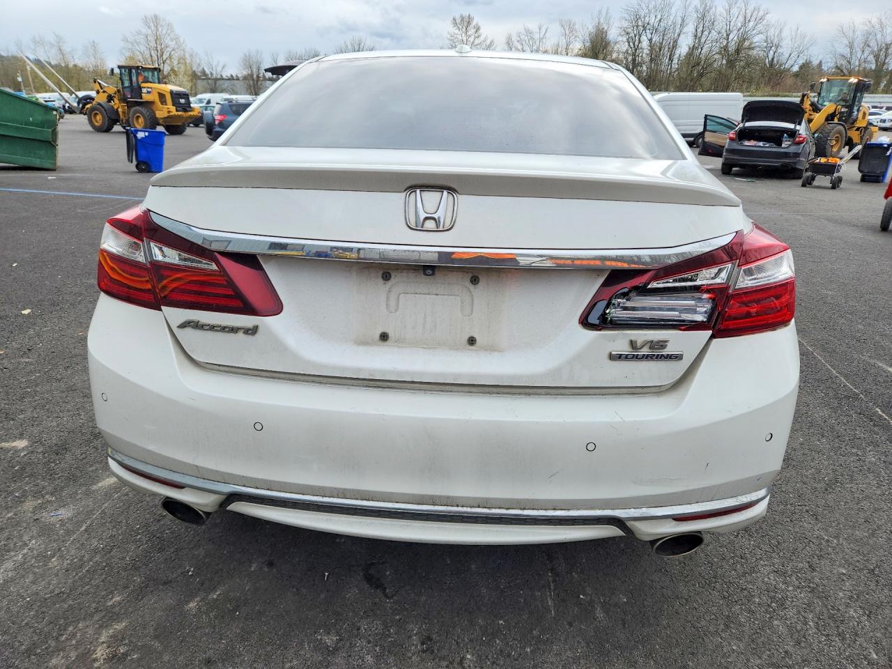 2016 HONDA ACCORD TOURING photo 6