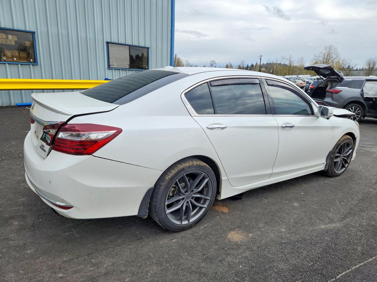 2016 HONDA ACCORD TOURING photo 3