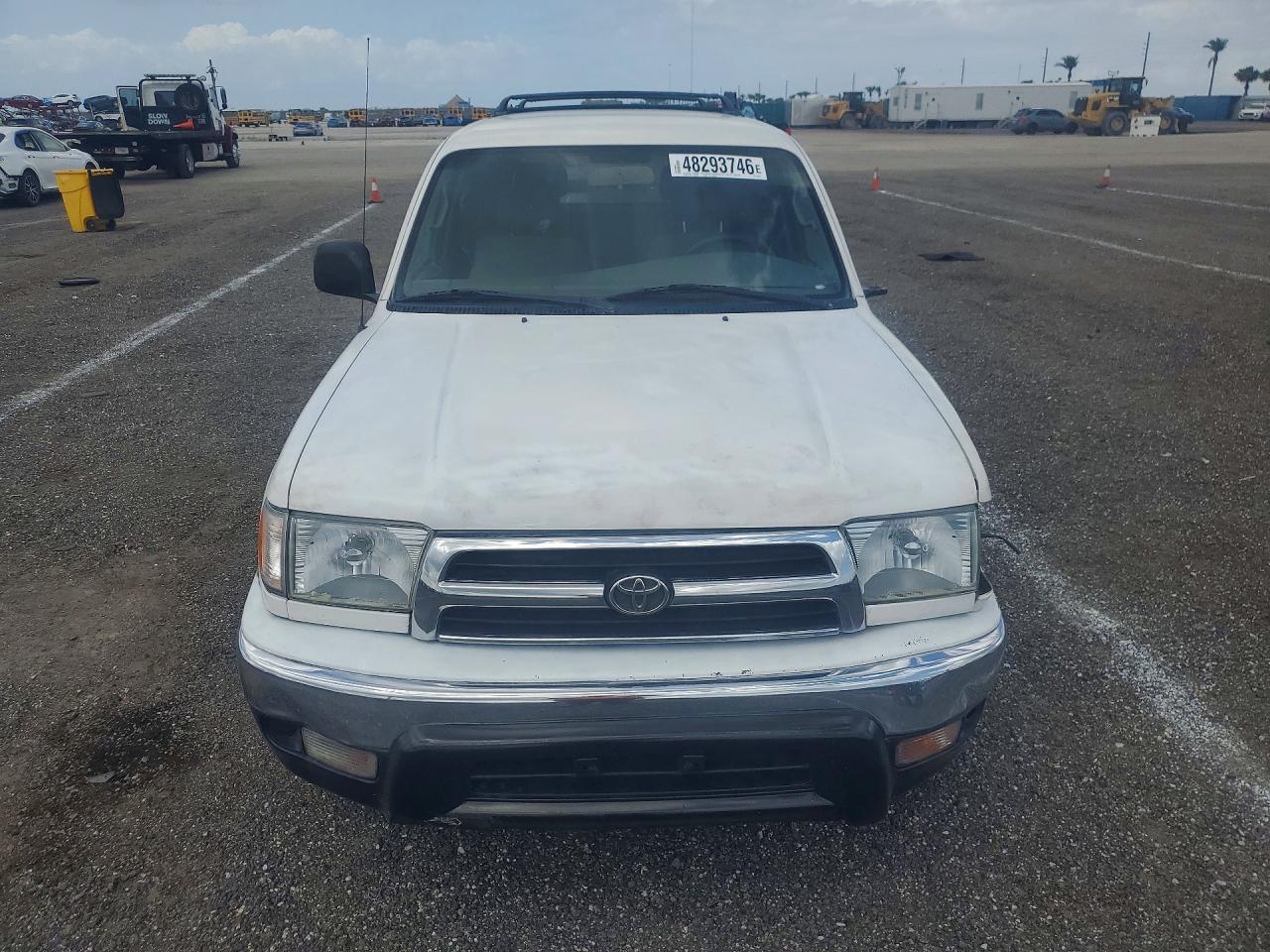 2000 TOYOTA 4RUNNER BASE photo 9