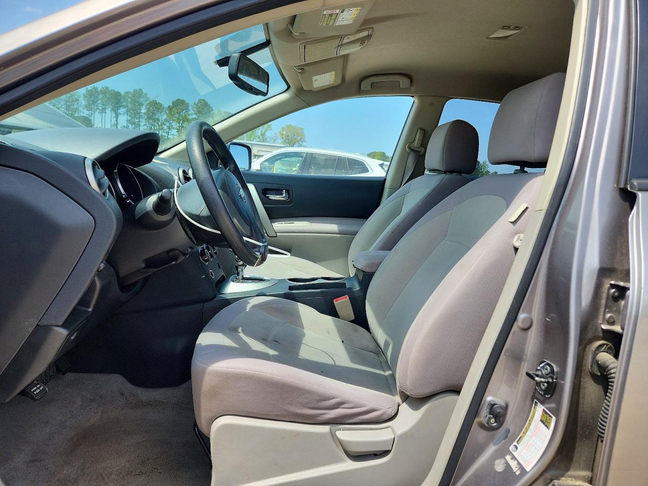 2010 NISSAN ROGUE S photo 7