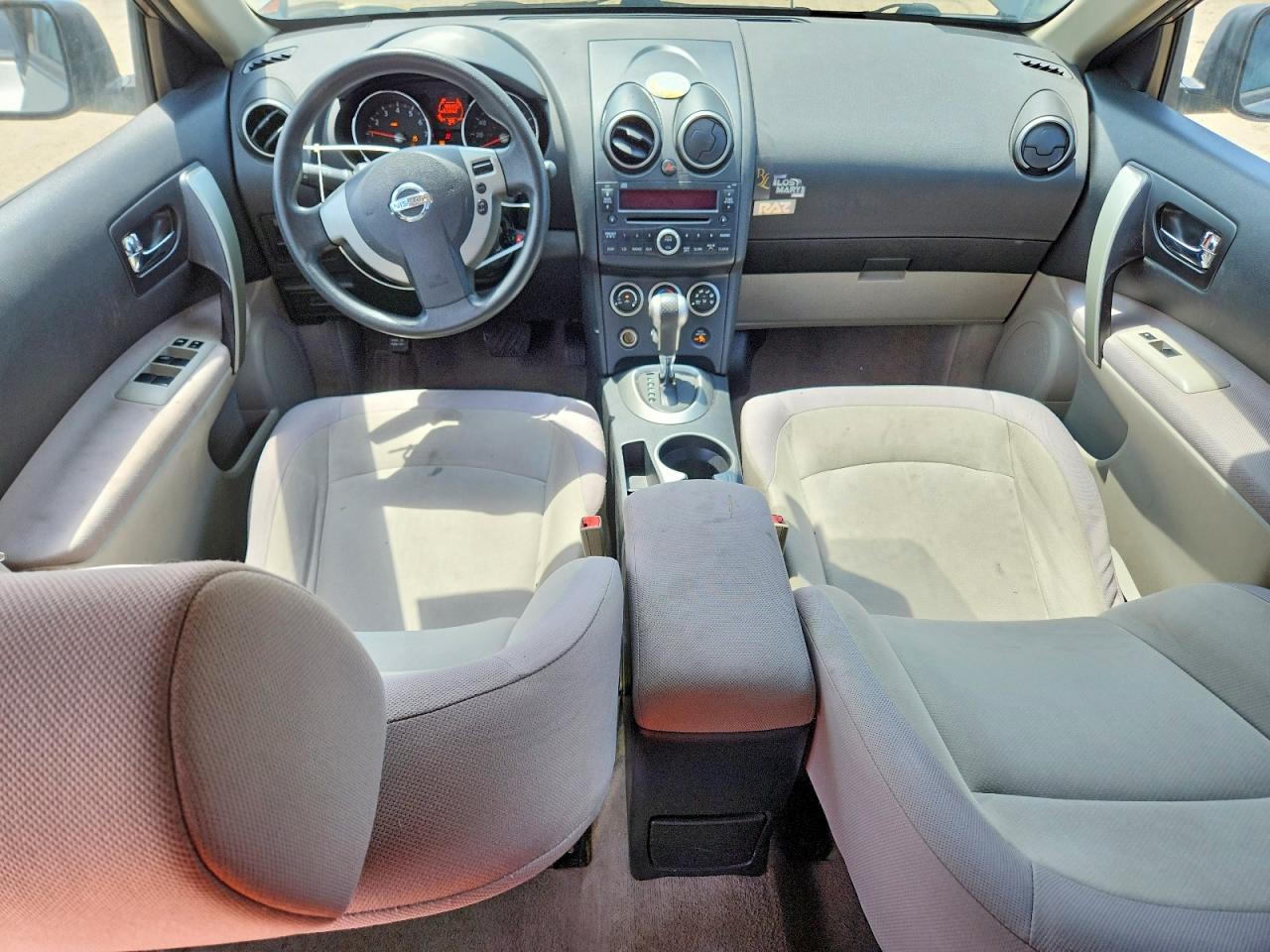 2010 NISSAN ROGUE S photo 8