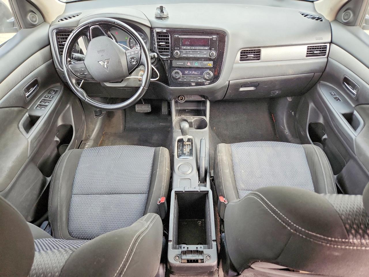 2016 MITSUBISHI OUTLANDER ES photo 15