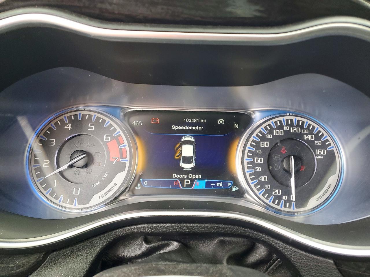 2016 CHRYSLER 200 C photo 17