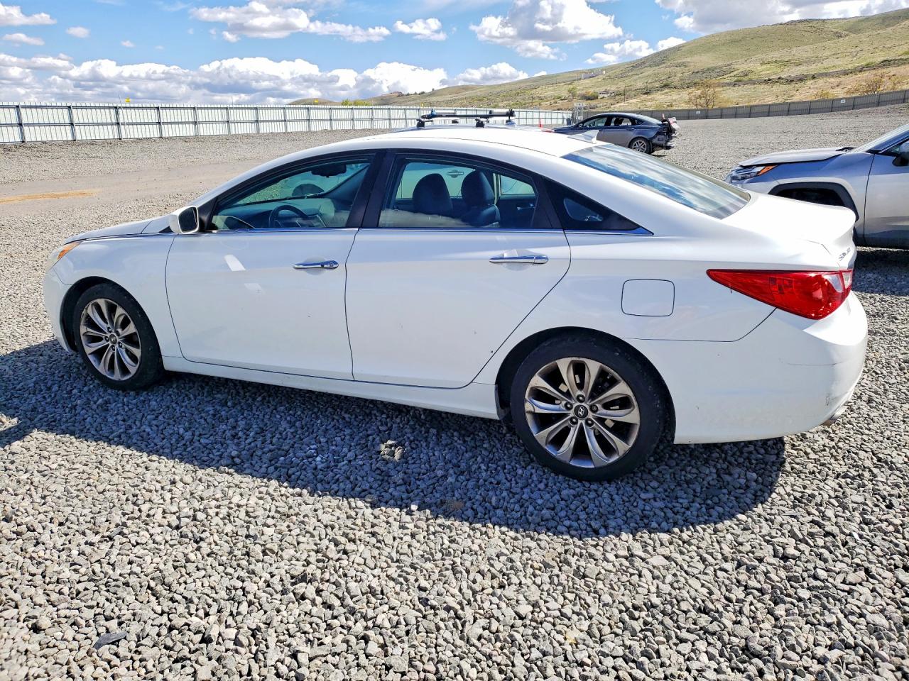 2013 HYUNDAI SONATA SE photo 3