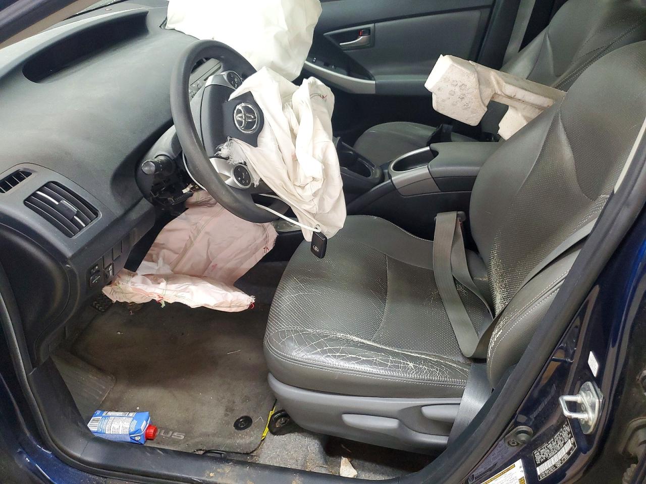 2012 TOYOTA PRIUS TWO photo 7