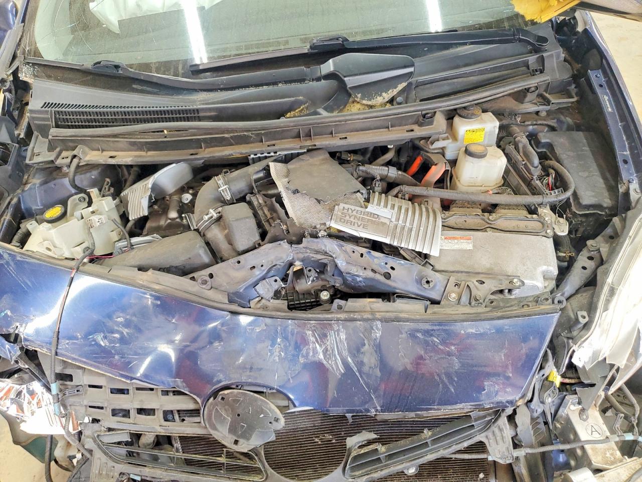 2012 TOYOTA PRIUS TWO photo 11