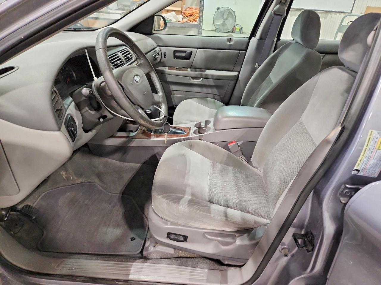 2006 FORD TAURUS SEL photo 13