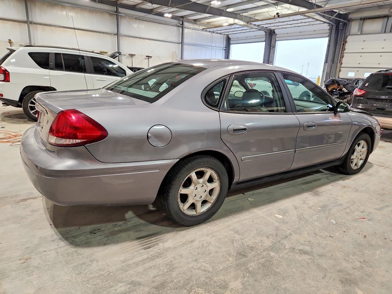 2006 FORD TAURUS SEL photo 5