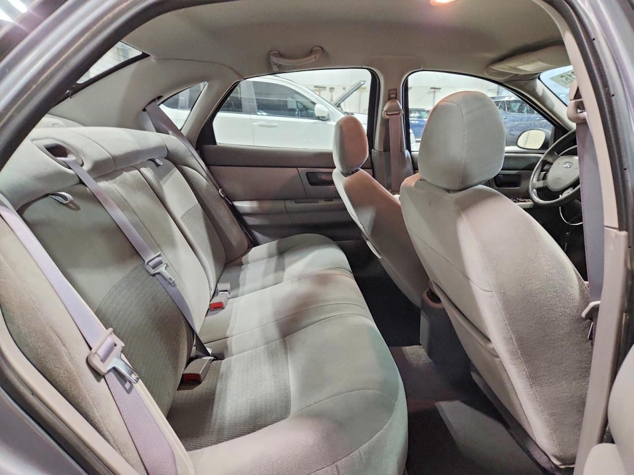 2006 FORD TAURUS SEL photo 19