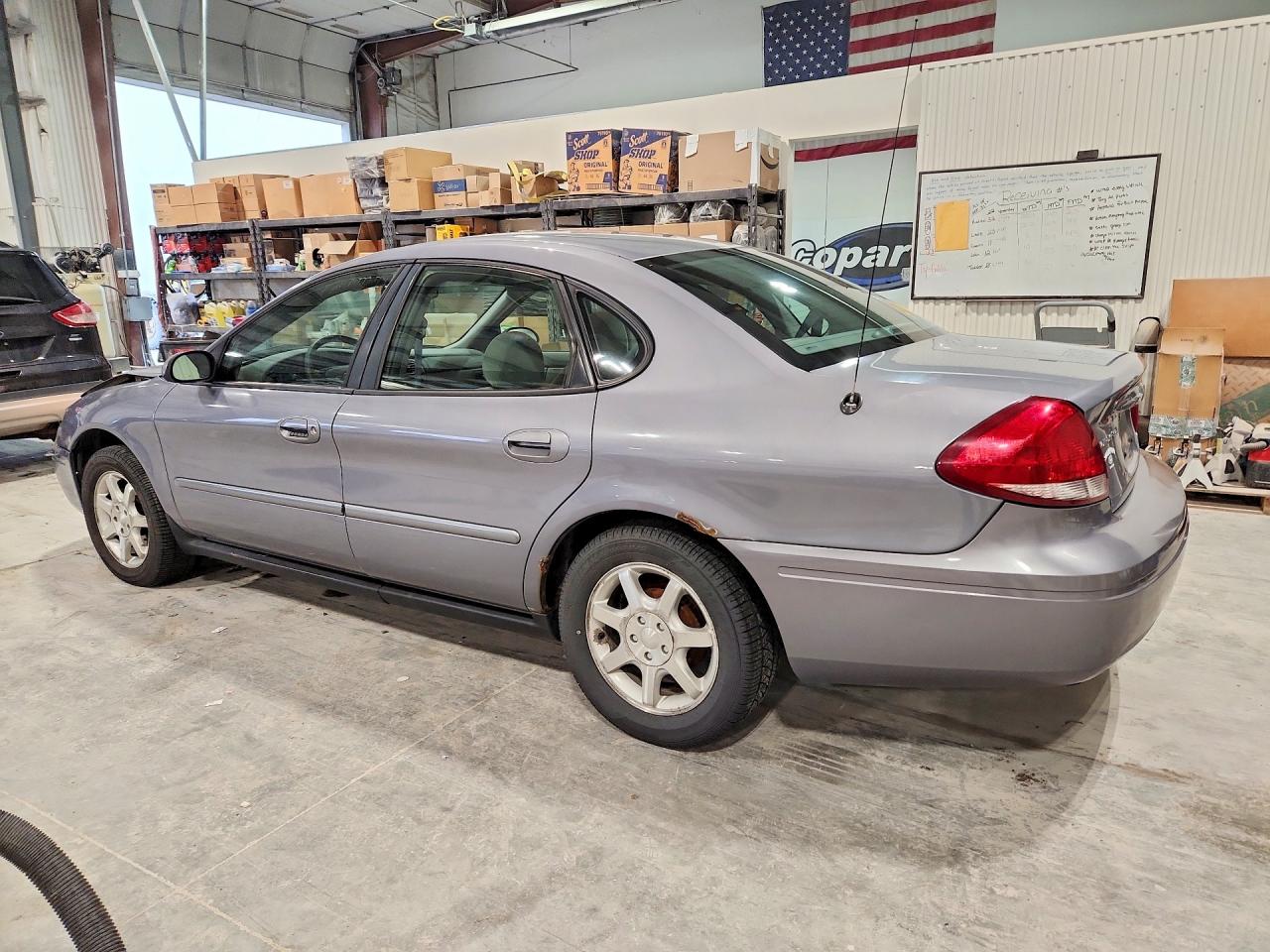 2006 FORD TAURUS SEL photo 3