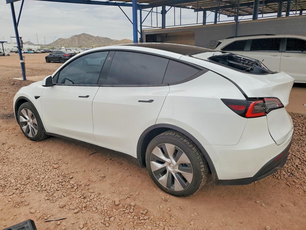 2021 TESLA MODEL Y photo 3