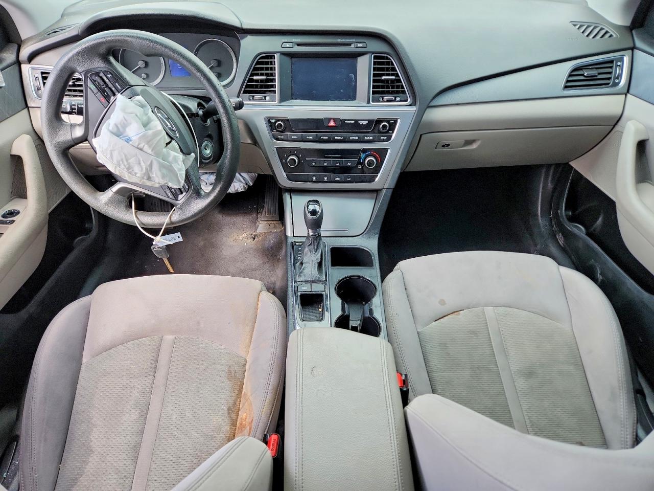 2016 HYUNDAI SONATA SE photo 8