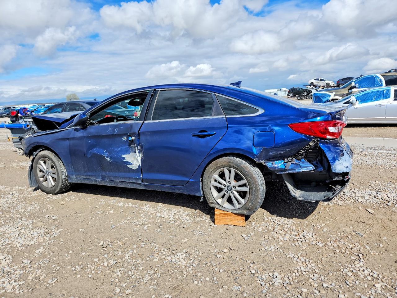 2016 HYUNDAI SONATA SE photo 2