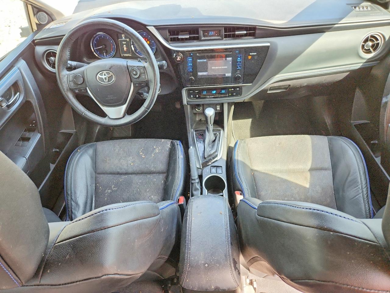 2017 TOYOTA COROLLA SE photo 15