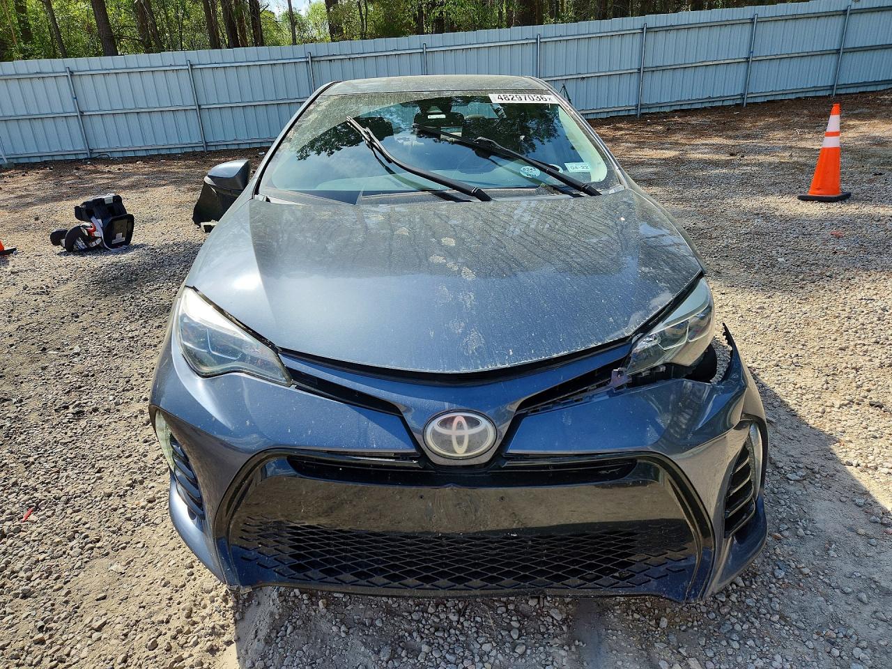 2017 TOYOTA COROLLA SE photo 9