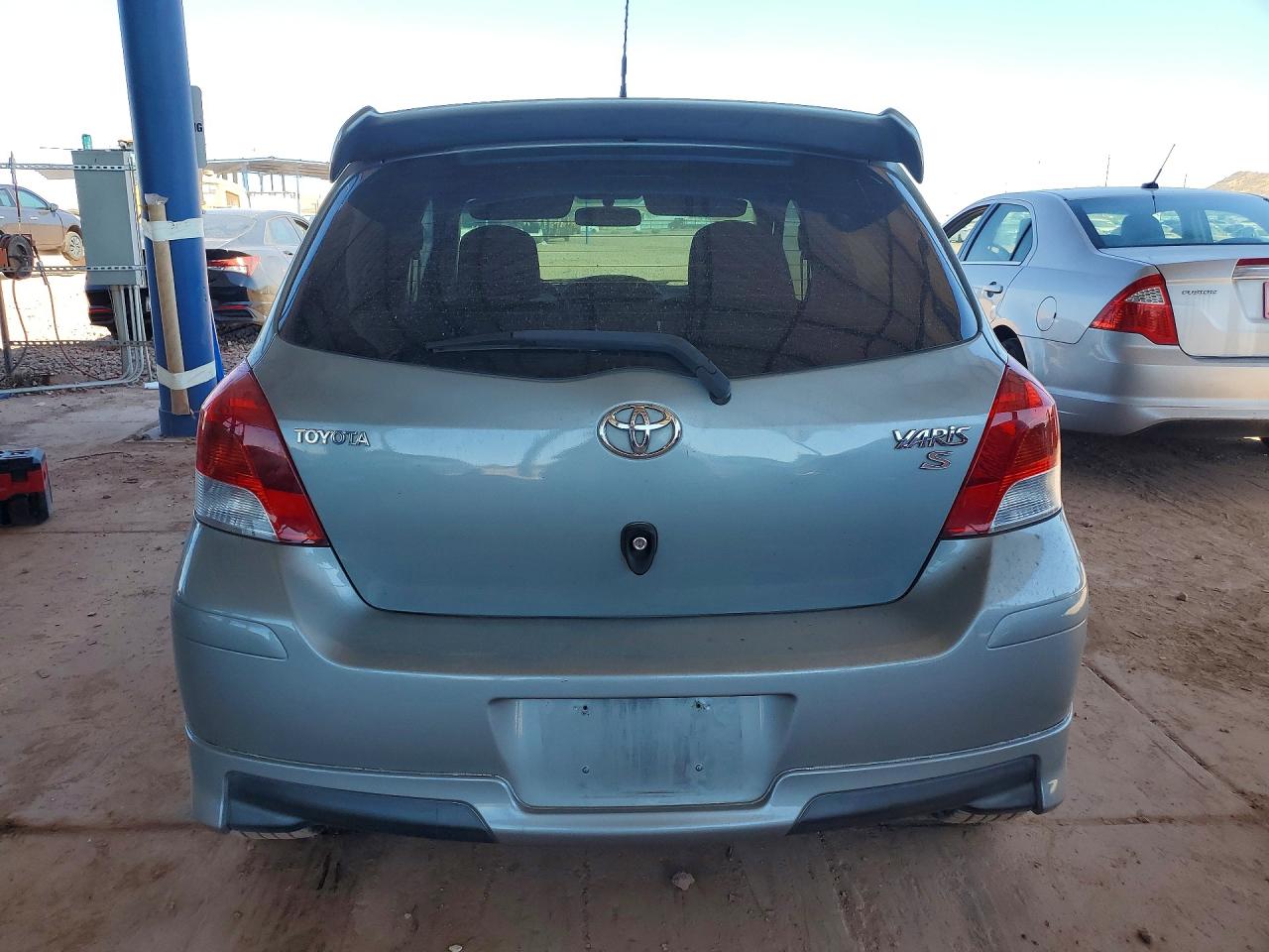 2009 TOYOTA YARIS S photo 11