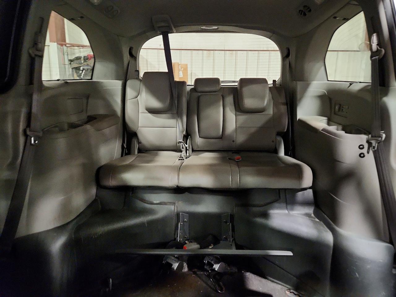 2012 HONDA ODYSSEY TOURING photo 19