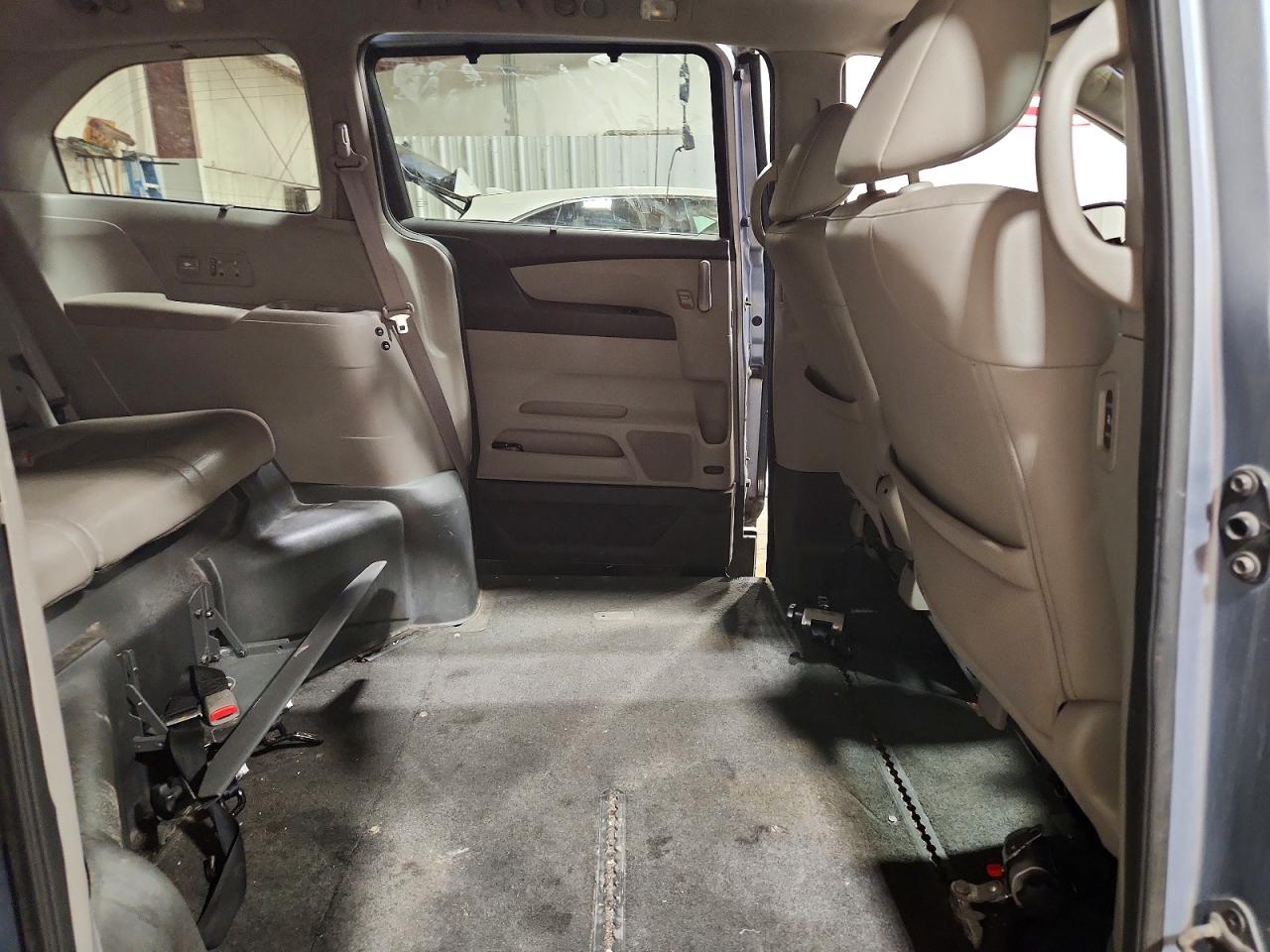 2012 HONDA ODYSSEY TOURING photo 21