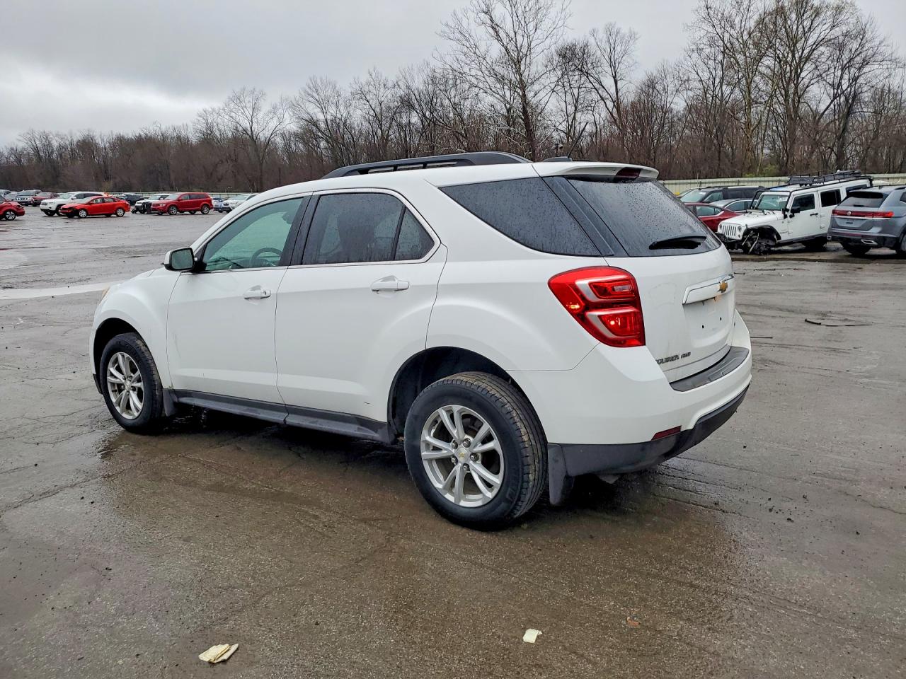 2017 CHEVROLET EQUINOX LT photo 2