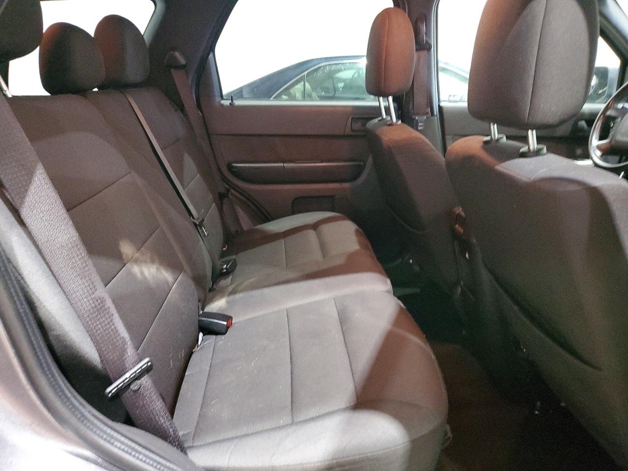 2012 FORD ESCAPE XLT photo 21