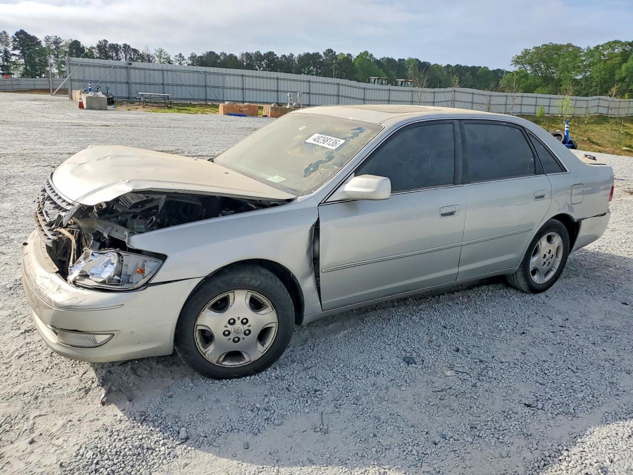 2004 TOYOTA AVALON
