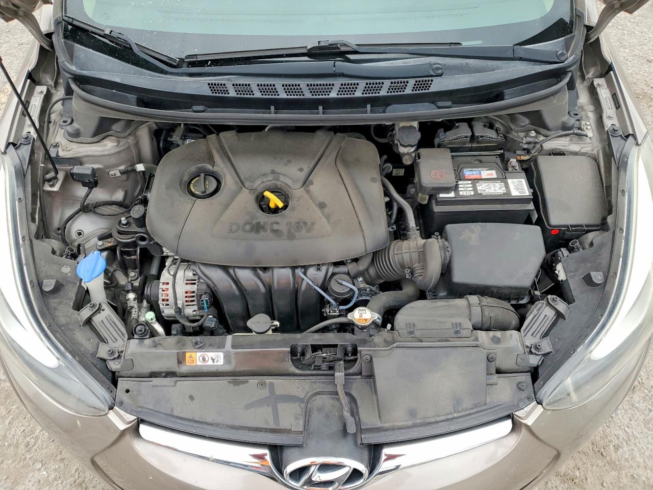 2015 HYUNDAI ELANTRA SE photo 31