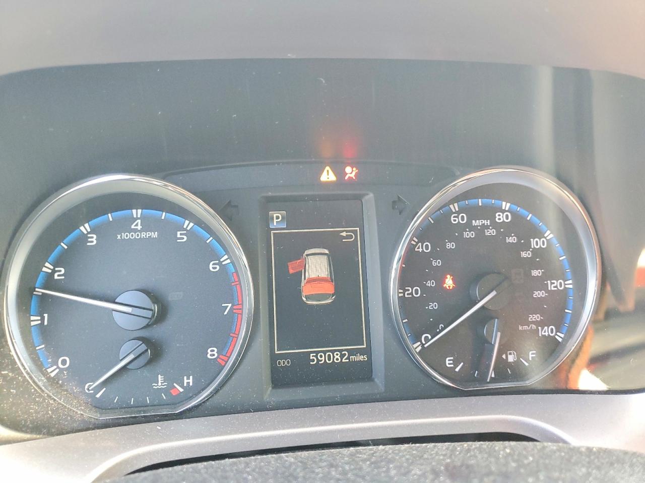 2016 TOYOTA RAV4 XLE photo 17