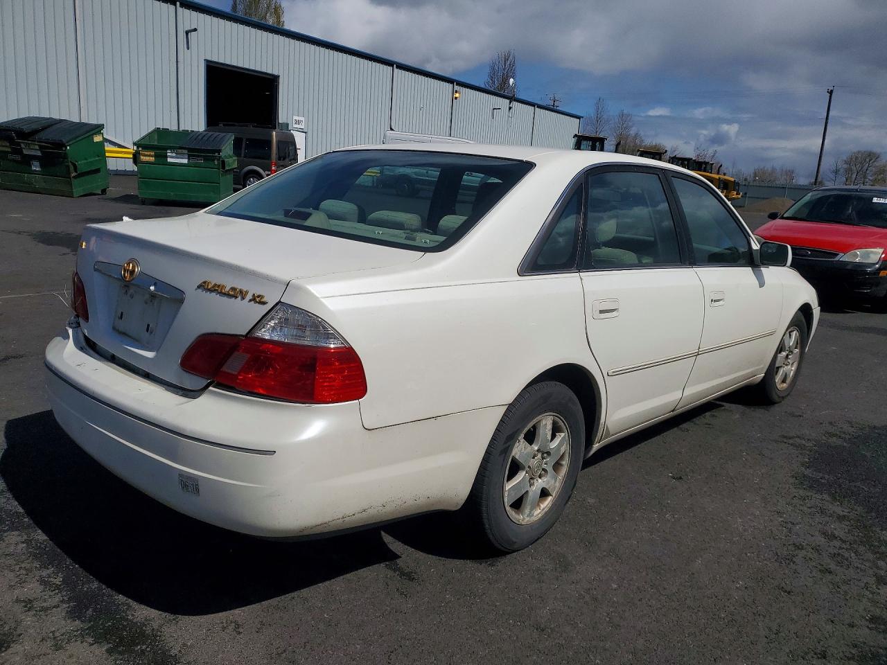2003 TOYOTA AVALON XL photo 5