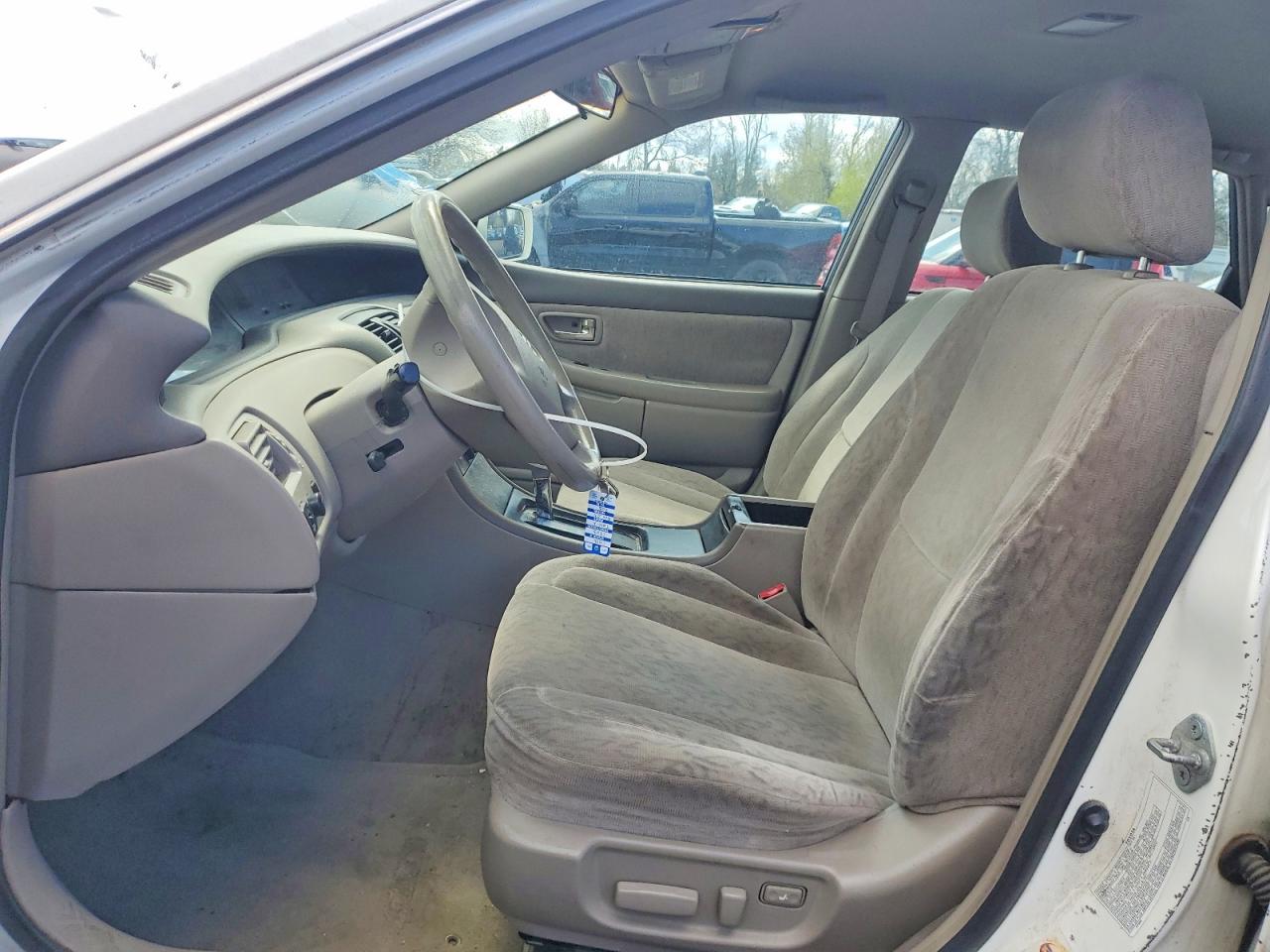 2003 TOYOTA AVALON XL photo 13
