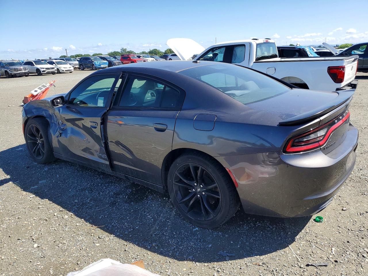 2018 DODGE CHARGER SXT photo 4