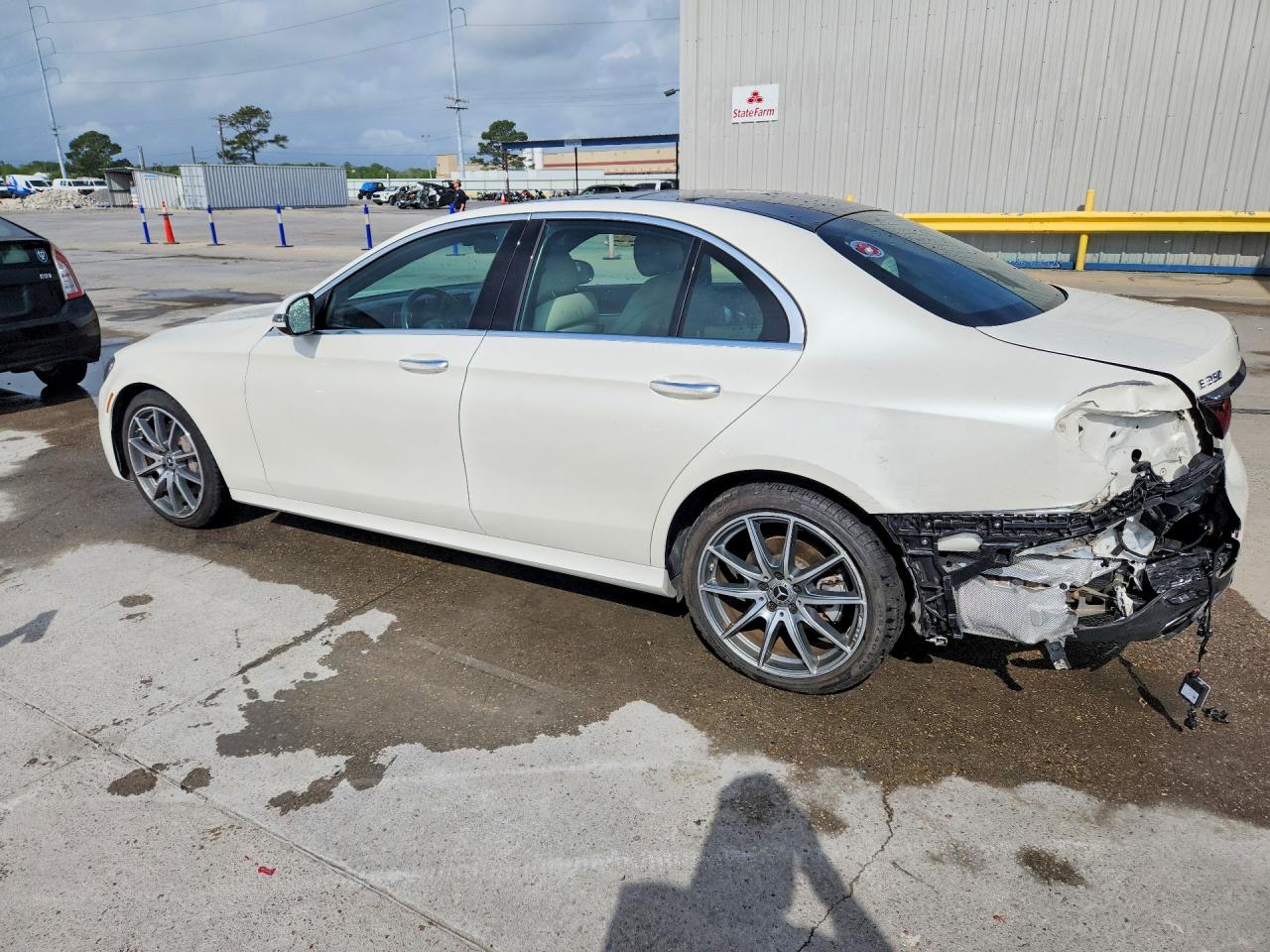 2021 MERCEDES-BENZ E 350 photo 2