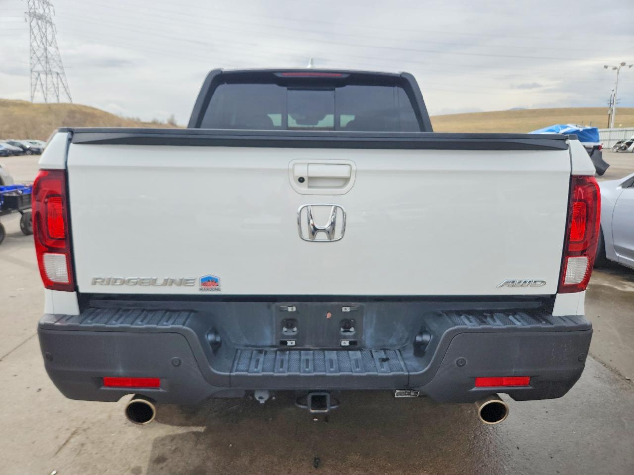 2021 HONDA RIDGELINE BLACK EDITION photo 11