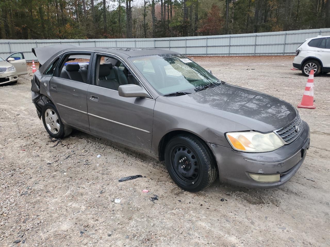 2003 TOYOTA AVALON XL photo 7