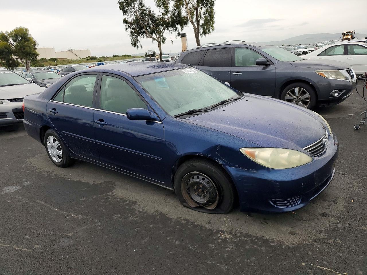 2005 TOYOTA CAMRY LE photo 7
