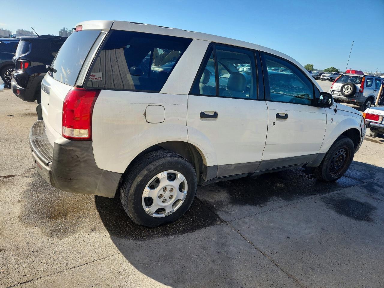 2003 SATURN VUE photo 3