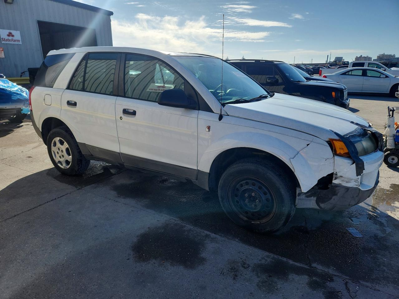 2003 SATURN VUE photo 4