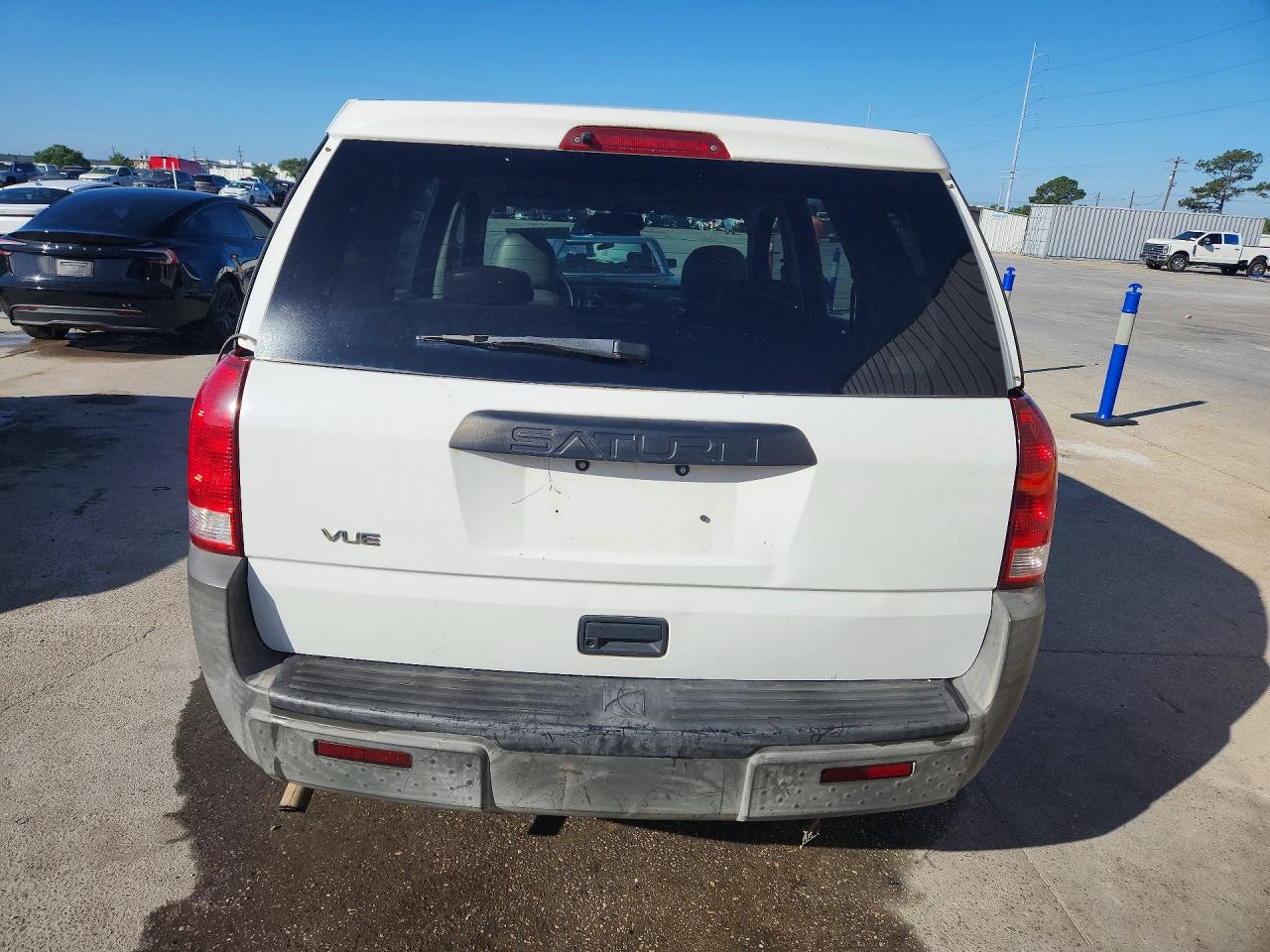 2003 SATURN VUE photo 6