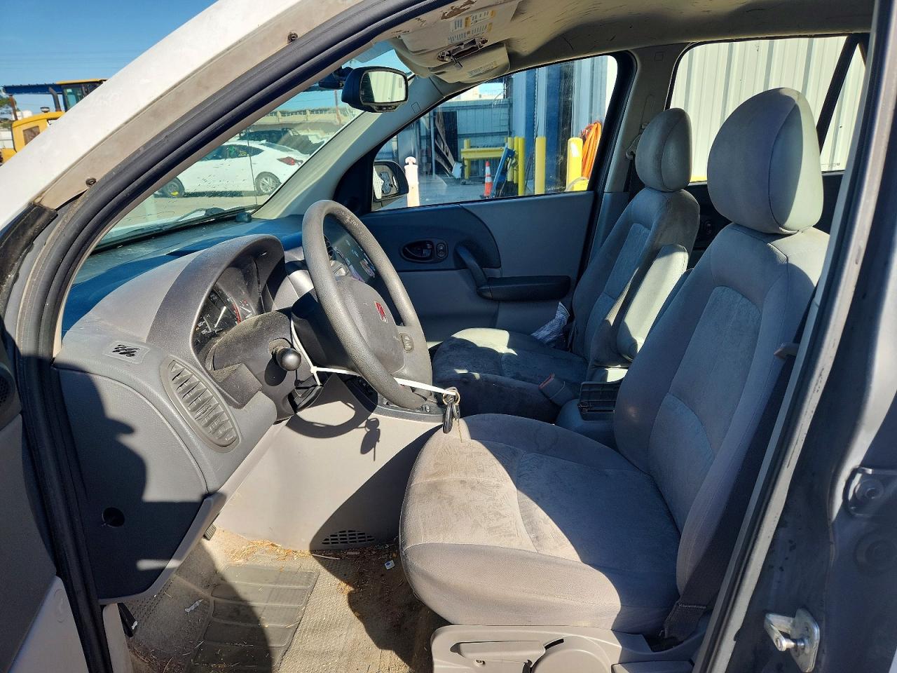 2003 SATURN VUE photo 7