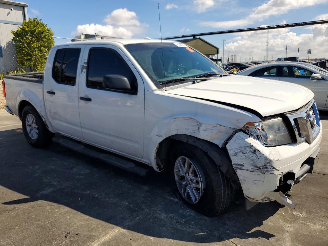 2017 NISSAN FRONTIER SV photo 7