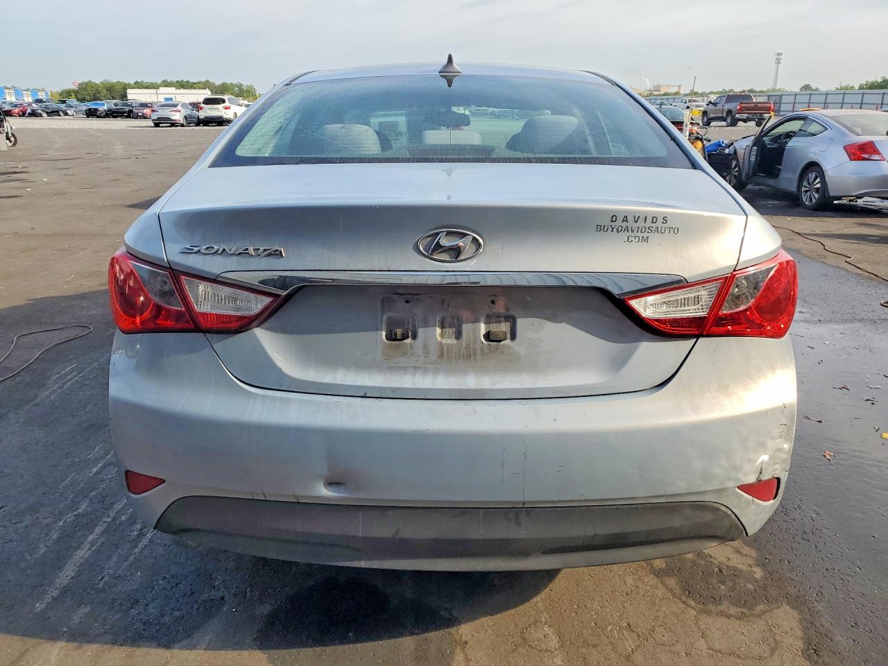 2014 HYUNDAI SONATA GLS photo 16