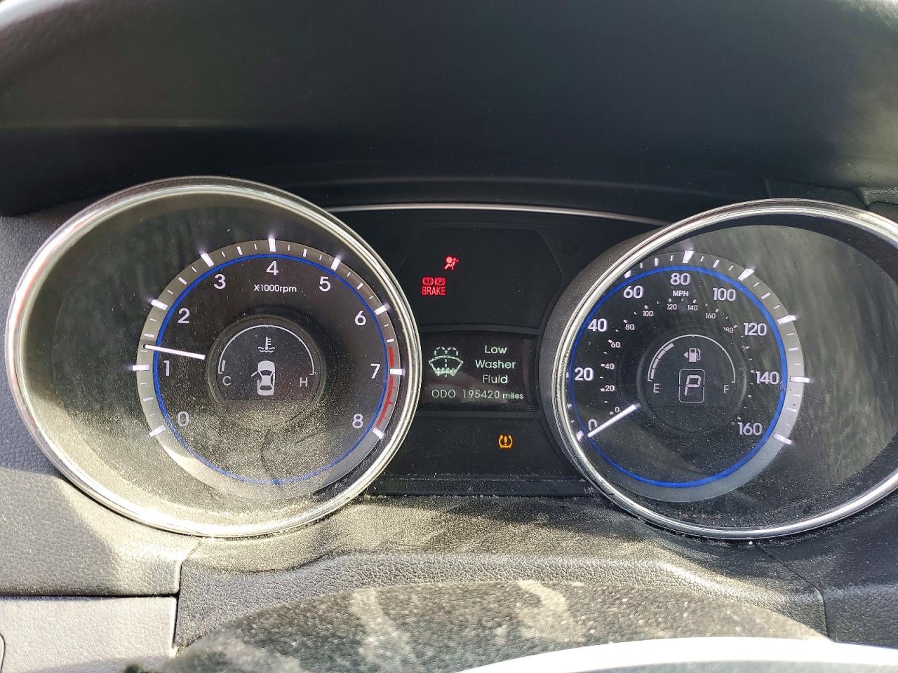 2014 HYUNDAI SONATA GLS photo 25