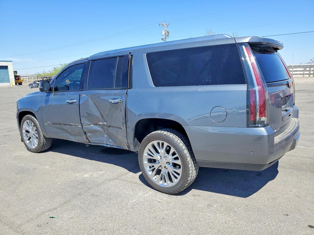 2019 CADILLAC ESCALADE ESV PLATINUM photo 3