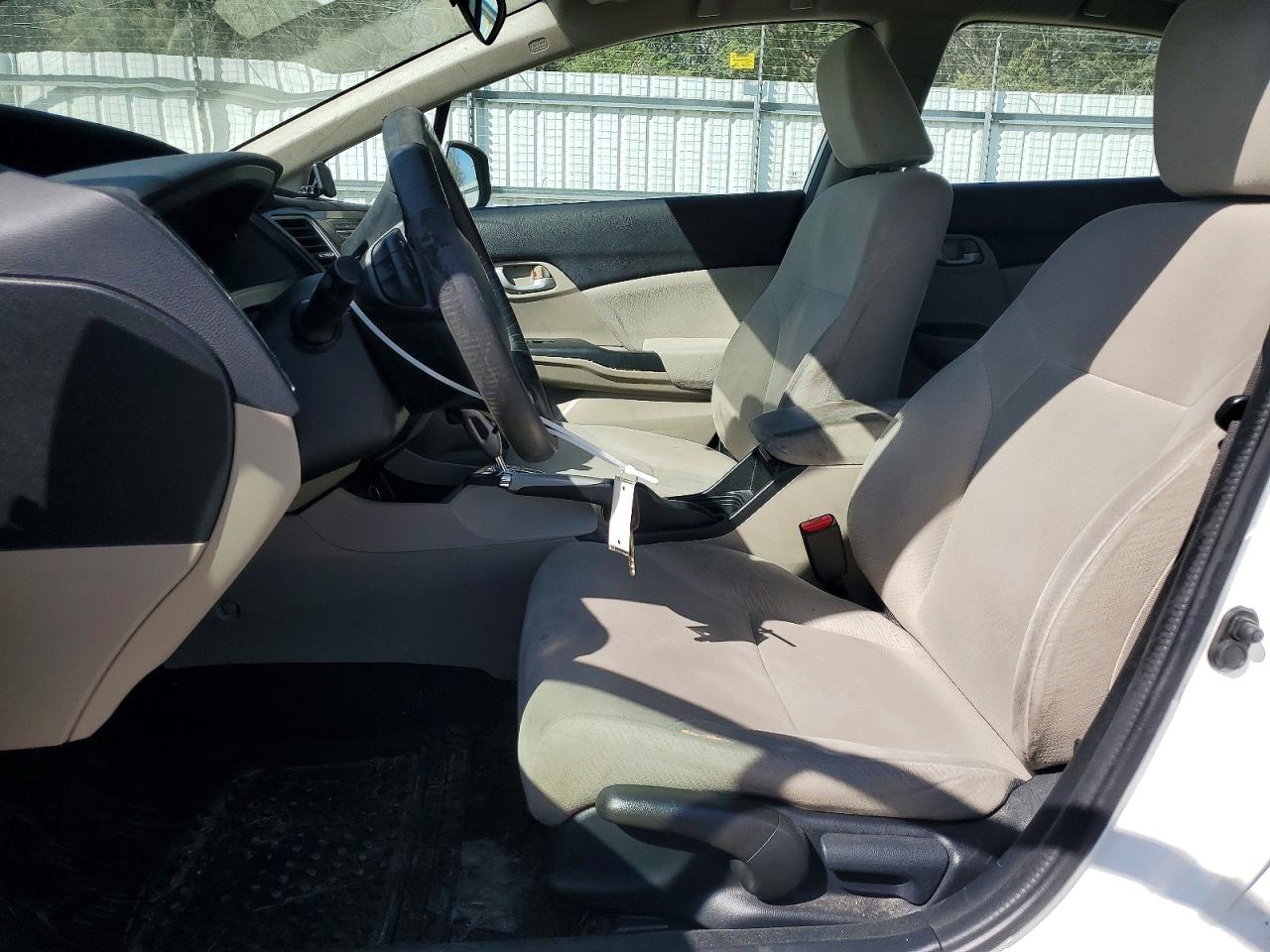 2013 HONDA CIVIC LX photo 13