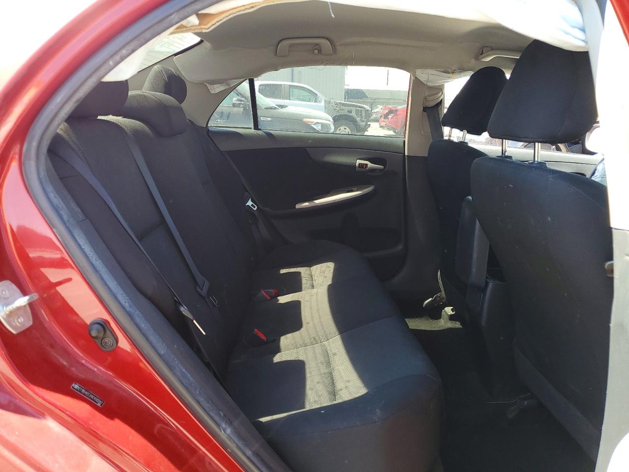 2010 TOYOTA COROLLA S photo 19