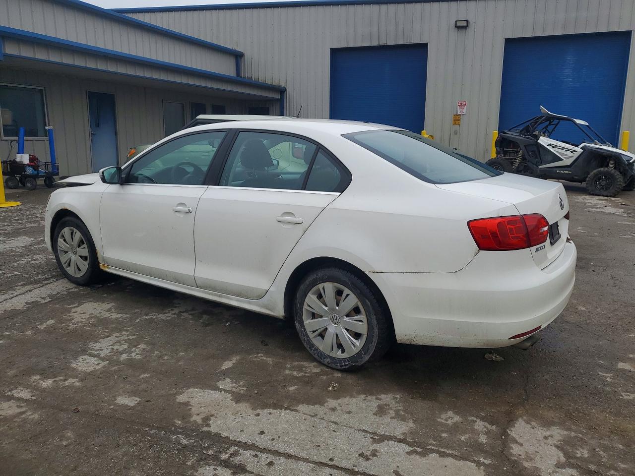 2013 VOLKSWAGEN JETTA SE photo 3