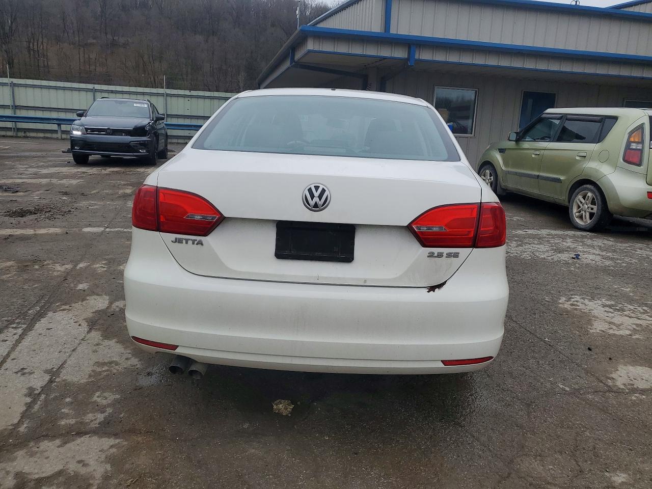 2013 VOLKSWAGEN JETTA SE photo 11
