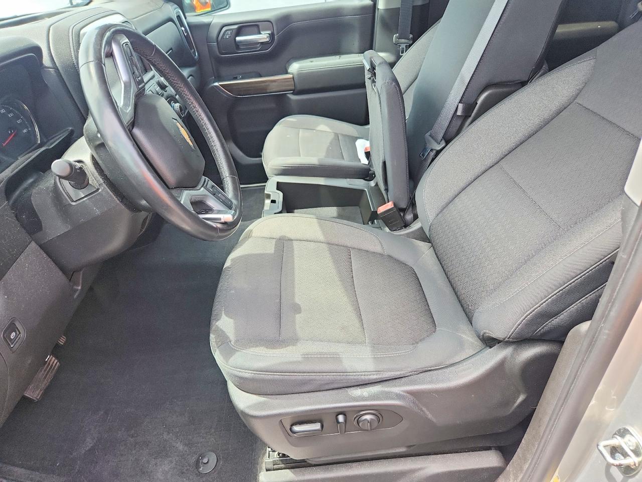 2020 CHEVROLET SILVERADO C1500 LT photo 7